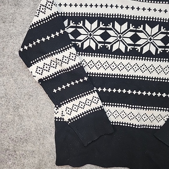 Nicole Miller Black And White Turtleneck Sweater Size XL - Picture 3 of 7